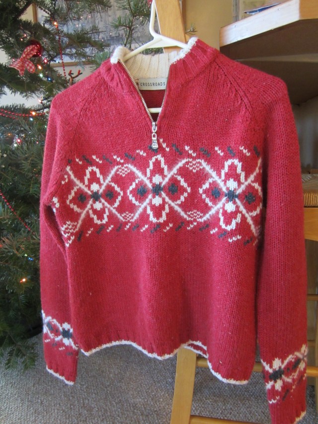 how to turn an old sweater into a hat and mittens