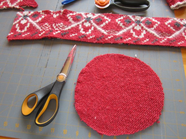 Sweater to hat tutorial | The Renegade Seamstress