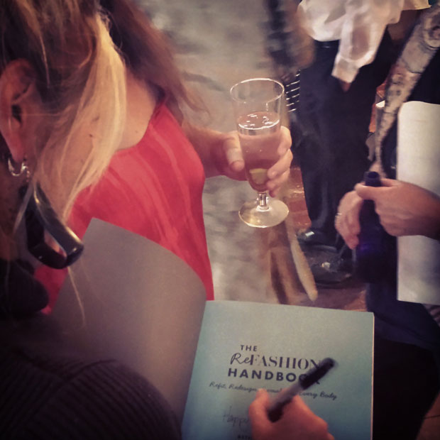 The-Refashion-Handbook-autographs