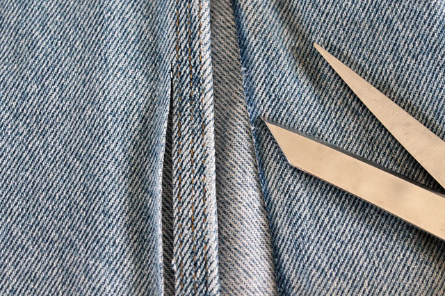 eHow-Project-Throwdown-cut-seams