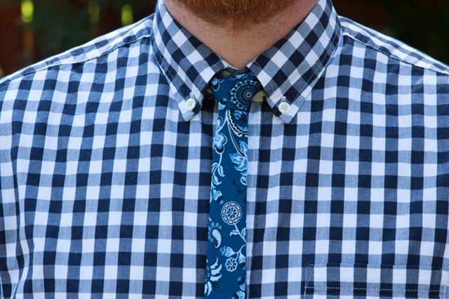 skinny-tie-close-up