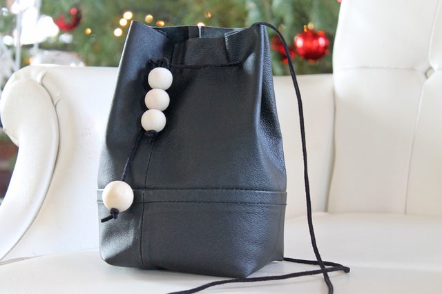 How to turn an old leather jacket into a chic bucket bag