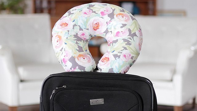How to Make a Travel Neck Pillow