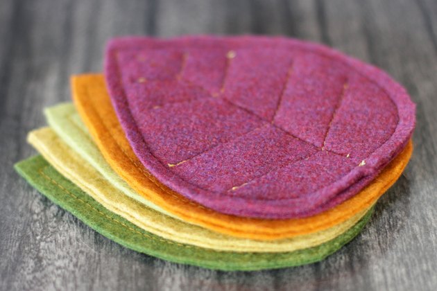 diy fall for felt leaf coasters