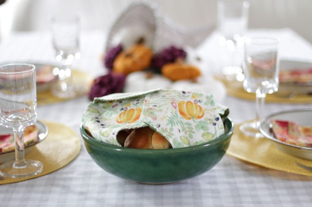 diy fabric bread basket cover