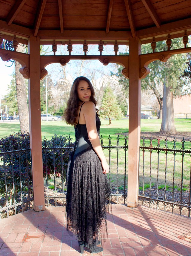 Refashion Runway 1970's Challenge