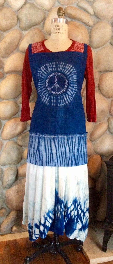 Refashion Runway 1970's Challenge