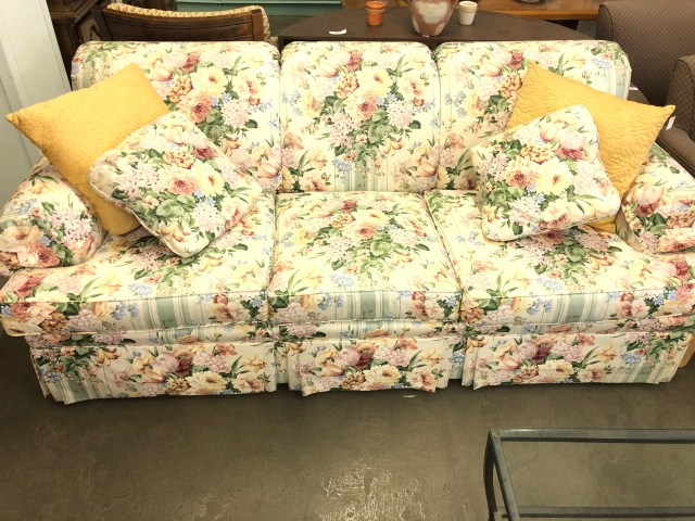 Refashion Runway 1970's Challenge