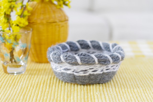 DIY cardstock and yarn basket weaving