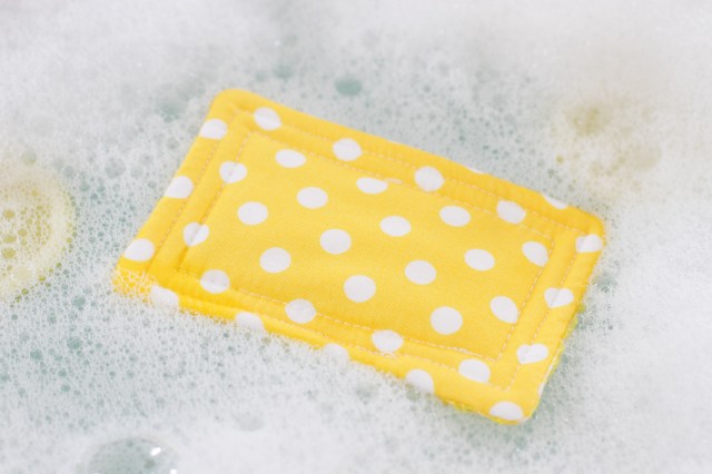 DIY zero waste reusable sponges