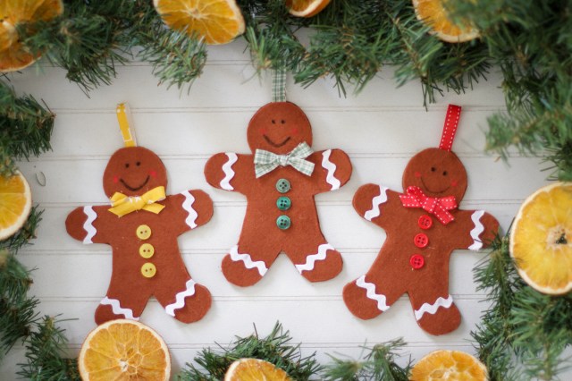 diy felt gingerbread men