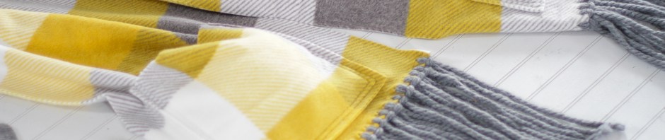 DIY finished fringe fleece pocket scarf