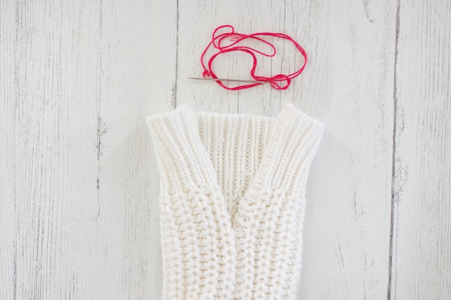 how to fix a hole in a sweater