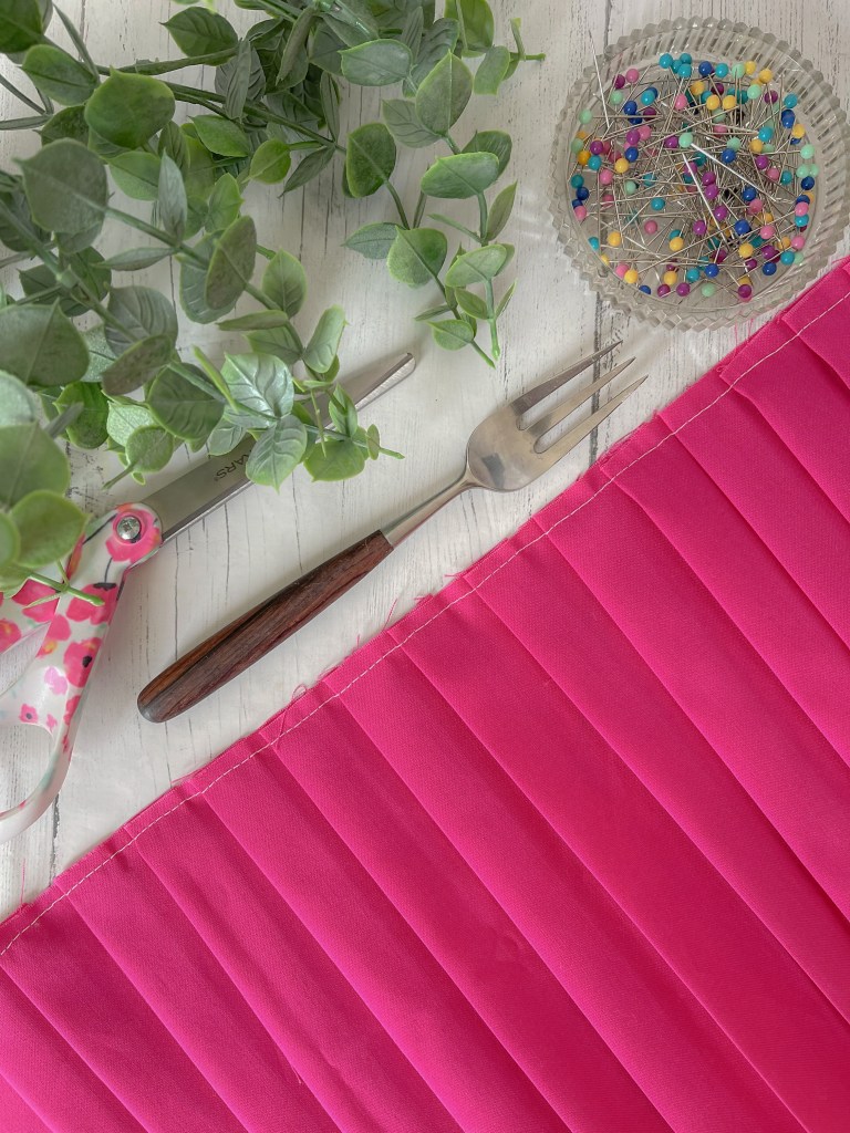 how to create perfect pleats with a fork